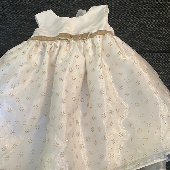 12months - Picture 1 of 2